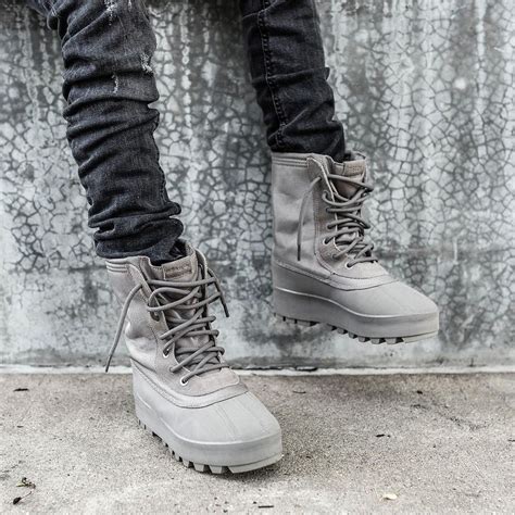 yeezy 950 boots legit